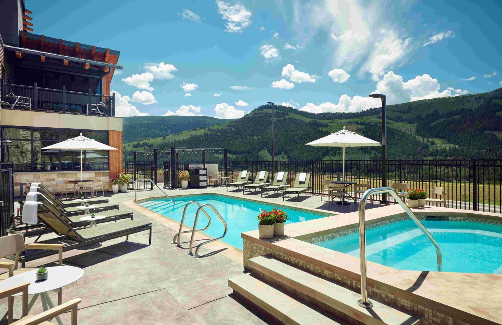 Towneplace Suites By Marriott Avon Vail Valley Екстериор снимка