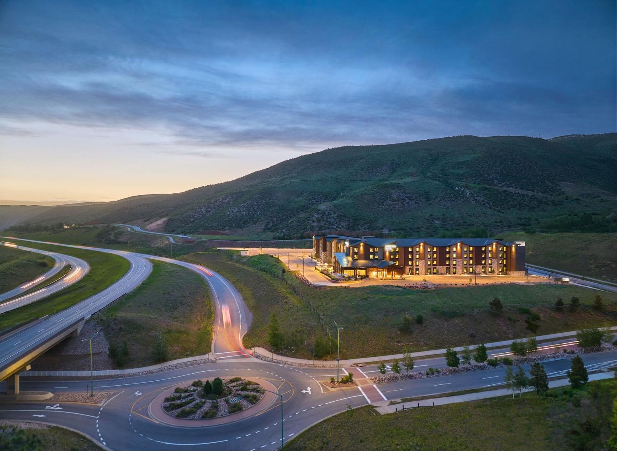 Towneplace Suites By Marriott Avon Vail Valley Екстериор снимка